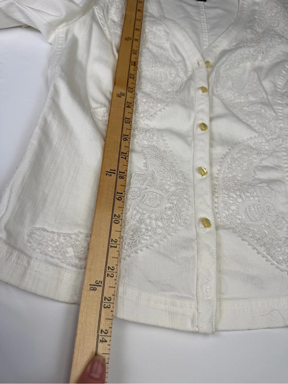 Chaps White Embroidered Button-Front Women’s Shirt/Jacket , puff sleeve NWT Med